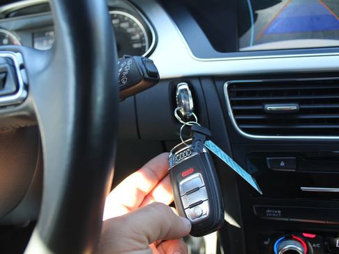 Used 2016 Audi A4 Premium Plus w/ Technology Package image 34