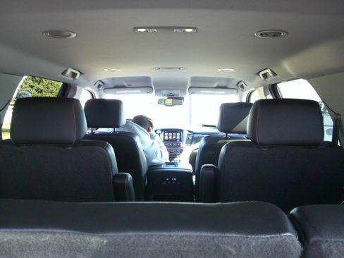 Used 2019 Chevrolet Tahoe LT image 15