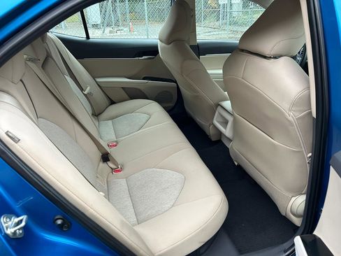 Used 2020 Toyota Camry LE w/ Fleet Convenience Package image 15