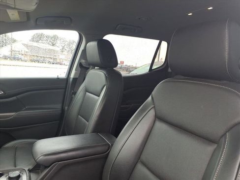 Used 2021 GMC Acadia SLT w/ Preferred Package image 18