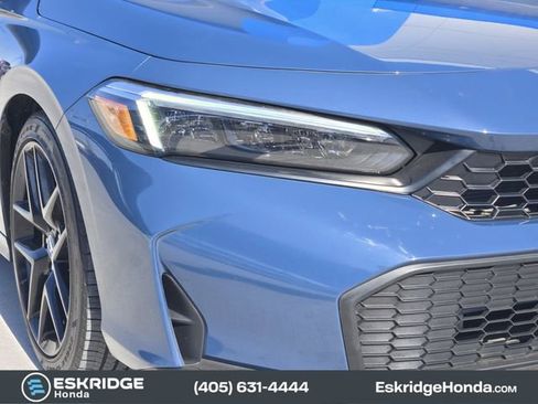 Used 2025 Honda Civic Sport image 9
