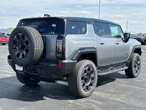New 2026 GMC Hummer EV 3X w/ Carbon Fiber Edition Package AWD/4WD image 9