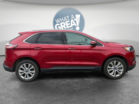 Certified 2022 Ford Edge Titanium AWD/4WD image 2