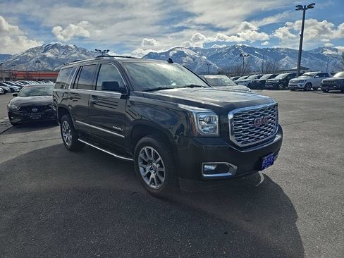 Used 2020 GMC Yukon Denali AWD/4WD image 3