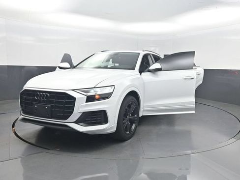 Used 2022 Audi Q8 Premium AWD/4WD image 44