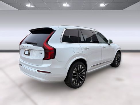 New 2026 Volvo XC90 T8 Ultra image 9