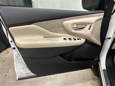 Used 2024 Nissan Murano SL AWD/4WD image 14