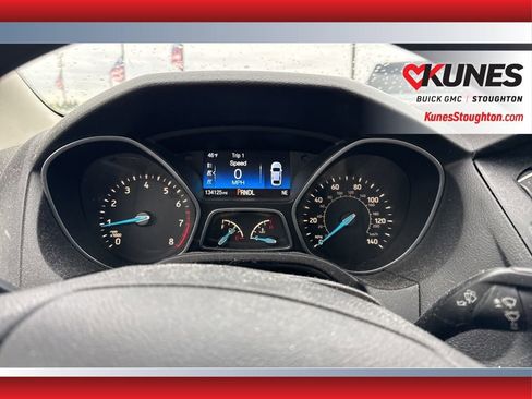 Used 2015 Ford Focus SE image 24