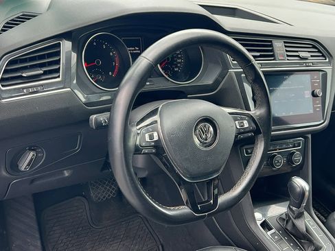 Used 2018 Volkswagen Tiguan S FWD image 10