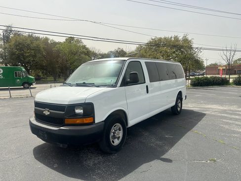 Used 2013 Chevrolet Express 3500 LS image 1