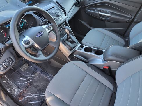 Used 2016 Ford Escape SE FWD image 11