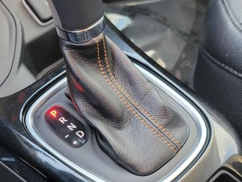 Used 2018 Jeep Compass Limited w/ Navigation Group image 31