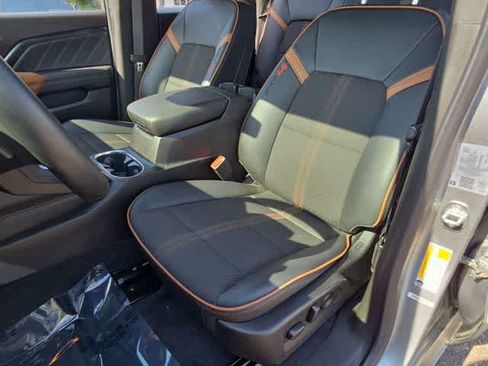 Used 2023 GMC Canyon AT4 AWD/4WD image 19