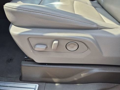 Used 2025 Chevrolet Silverado 1500 RST w/ Texas Edition Plus RWD image 12