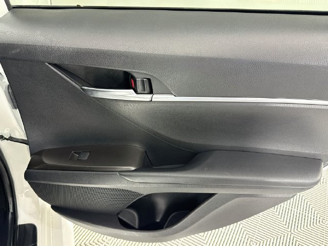 Used 2023 Toyota Camry SE FWD image 24