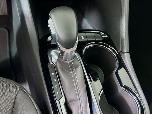 Used 2025 Buick Encore GX Preferred image 24