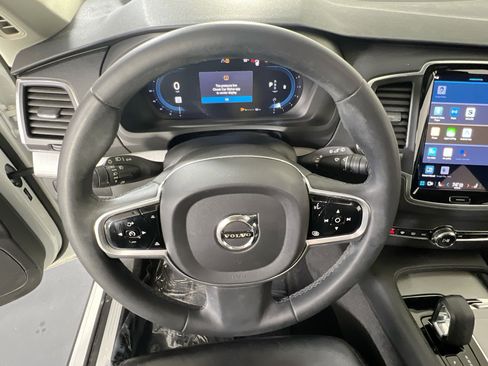 Used 2023 Volvo XC90 B5 Core w/ Protection Package Premier image 11