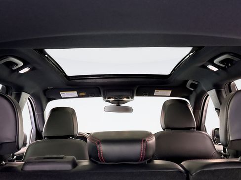 Used 2024 Ford Escape ST-Line w/ Tech Pack #1 image 18