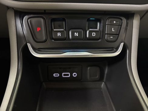 Used 2021 GMC Terrain SLT w/ Infotainment Package II image 28