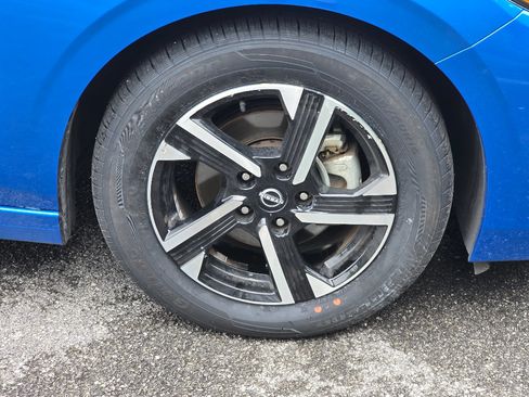Used 2024 Nissan Sentra SV FWD image 20