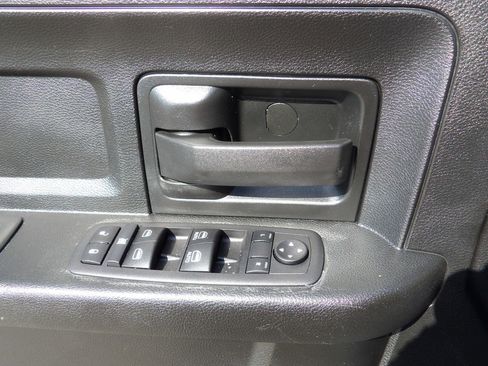 Used 2022 RAM 3500 Tradesman w/ Chrome Appearance Group AWD/4WD image 15