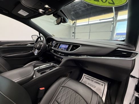 Used 2023 Buick Enclave Avenir w/ Trailering Package, 5000 lbs. image 25