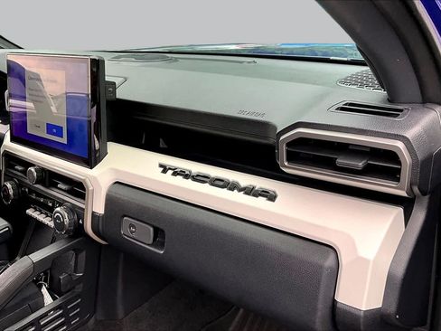 Certified 2024 Toyota Tacoma TRD Off-Road w/ TRD Off Road Upgrade Package AWD/4WD image 17