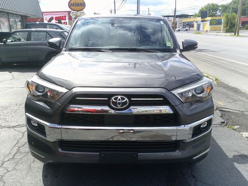 Used 2021 Toyota 4Runner Limited AWD/4WD image 9