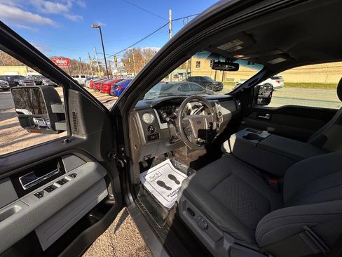 Used 2013 Ford F150 XLT w/ Luxury Equipment Group image 12