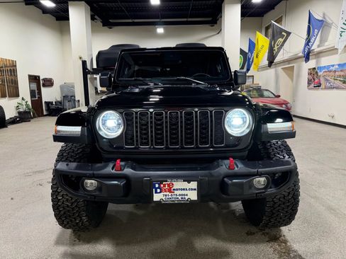 Used 2024 Jeep Wrangler Unlimited Rubicon image 61