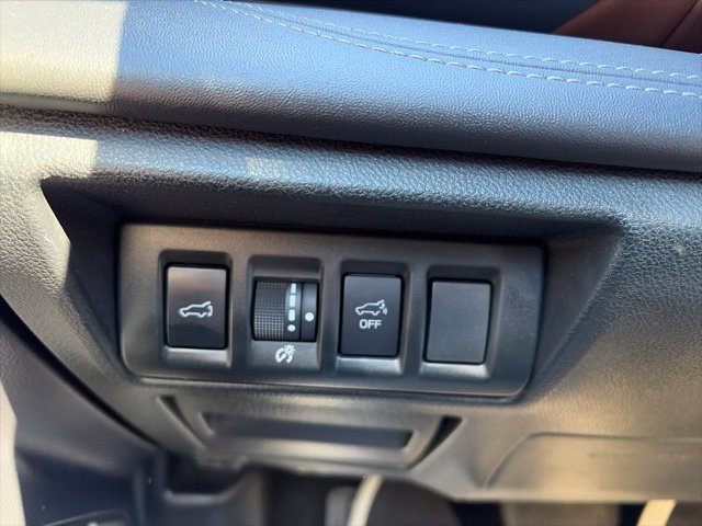 Used 2024 Subaru Outback Touring XT AWD/4WD image 11