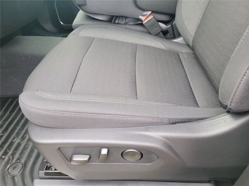 New 2026 GMC Sierra 1500 SLE w/ Preferred Package image 16