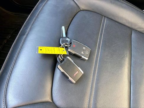 Used 2019 GMC Canyon Denali image 15