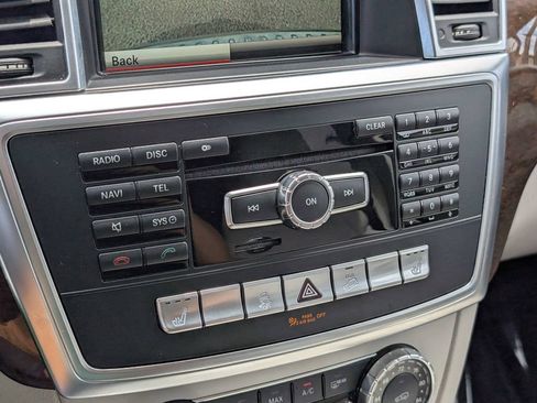 Used 2013 Mercedes-Benz ML 350 4MATIC image 17