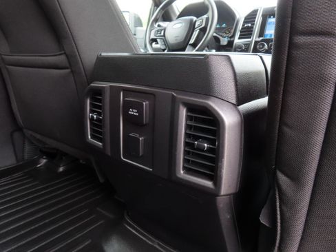 Used 2016 Ford F150 XLT w/ Equipment Group 302A Luxury AWD/4WD image 22