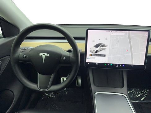 Used 2021 Tesla Model Y Performance image 53