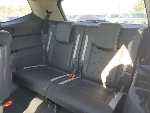 New 2026 Volkswagen Atlas Peak Edition image 31