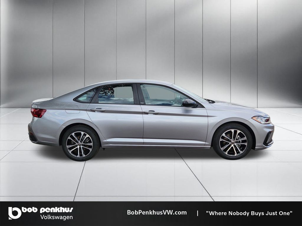Used 2025 Volkswagen Jetta Sport FWD image 24