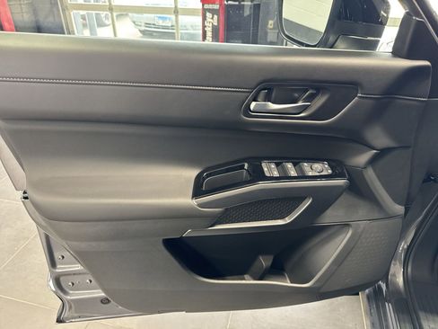 New 2026 Nissan Pathfinder SL AWD/4WD image 24