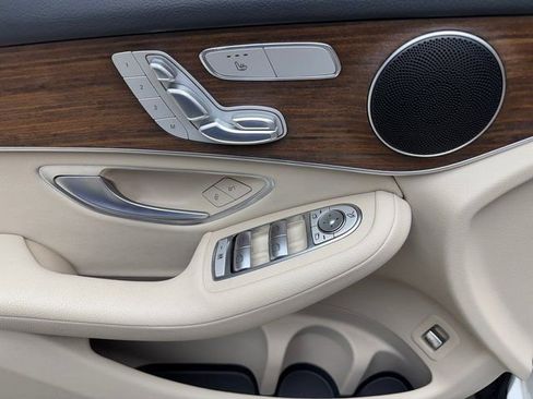 Certified 2022 Mercedes-Benz GLC 300 GLC 300 image 10