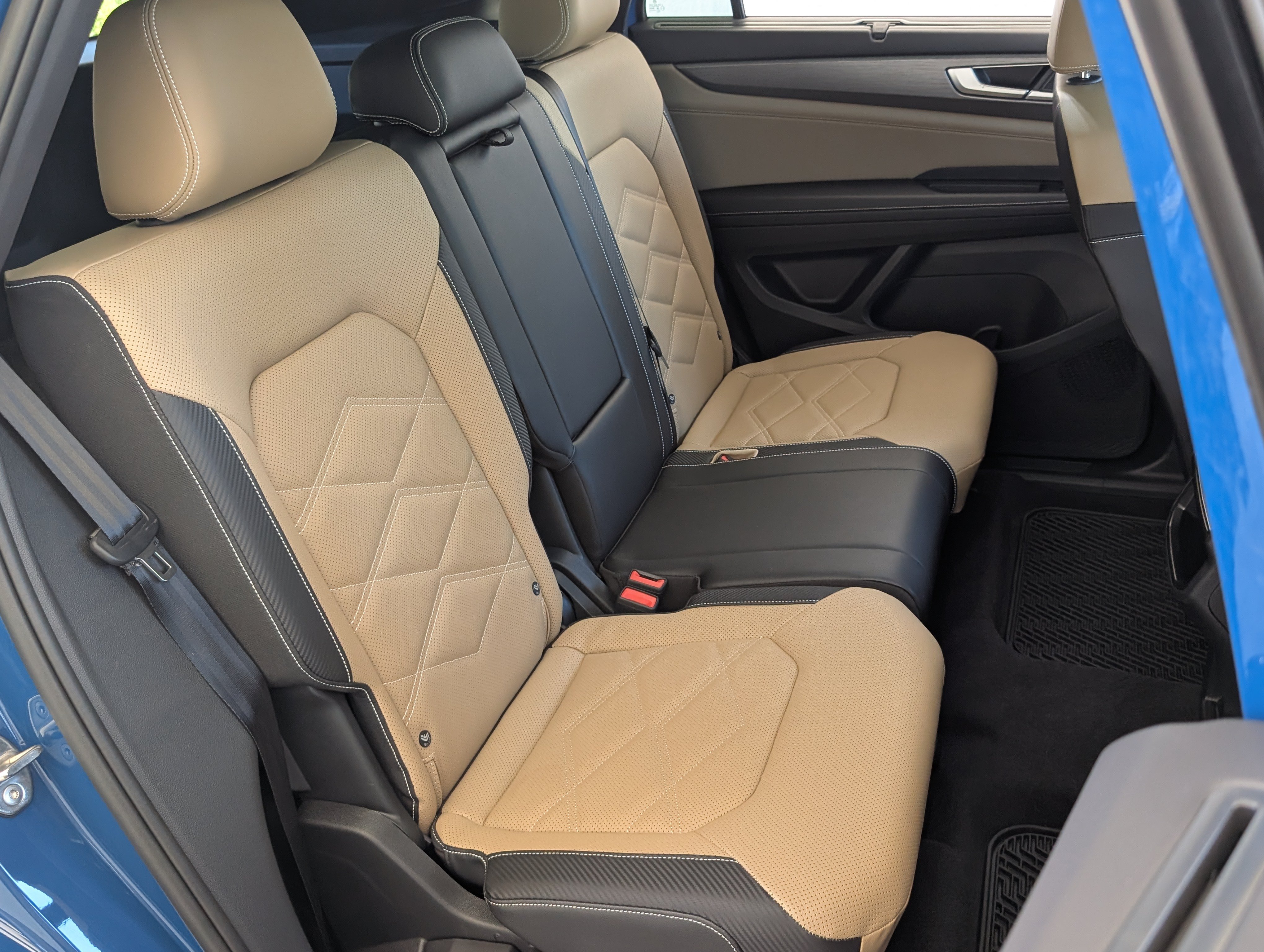 Used 2026 Volkswagen Atlas Cross Sport SE w/ Panoramic Sunroof Package AWD/4WD image 21