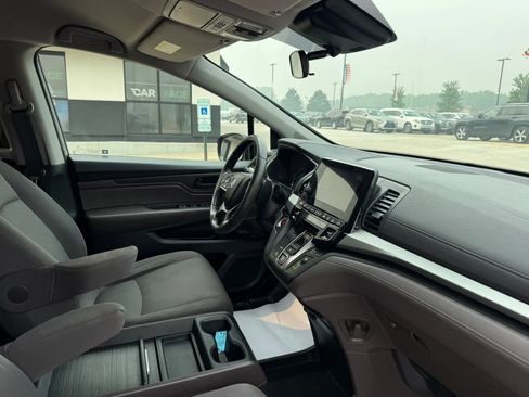Used 2018 Honda Odyssey EX image 30