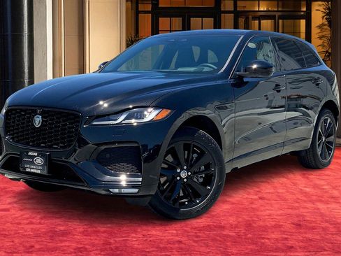 New 2026 Jaguar F-PACE R-Dynamic S image 1