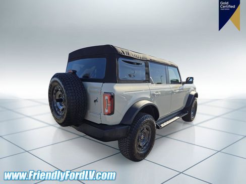 Certified 2025 Ford Bronco Outer Banks w/ Sasquatch Package AWD/4WD image 6