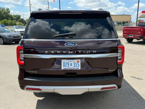 Used 2024 Ford Expedition Max Platinum AWD/4WD image 4