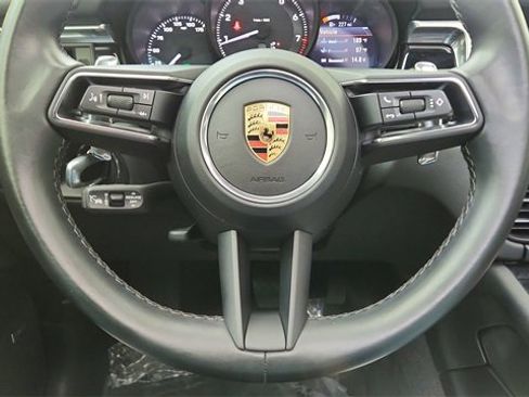 Used 2024 Porsche Macan w/ Premium Plus Package image 41