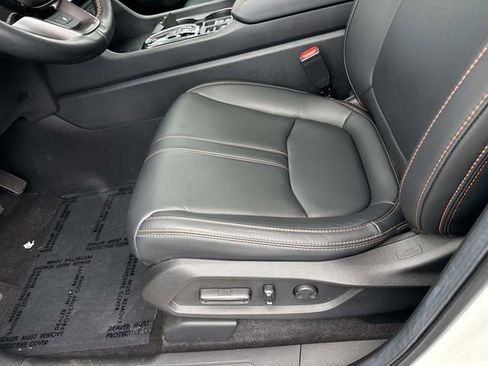 Used 2025 Honda Pilot TrailSport image 15