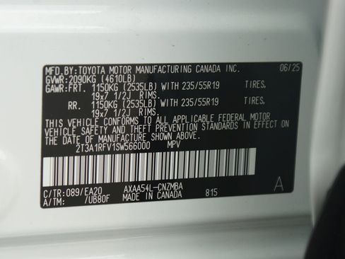 Used 2025 Toyota RAV4 XLE Premium AWD/4WD image 27