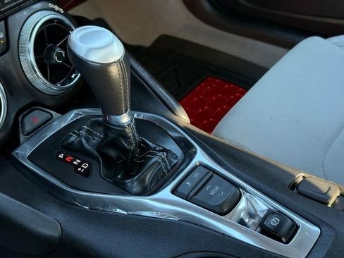 Certified 2018 Chevrolet Camaro LT w/ RS Package image 20