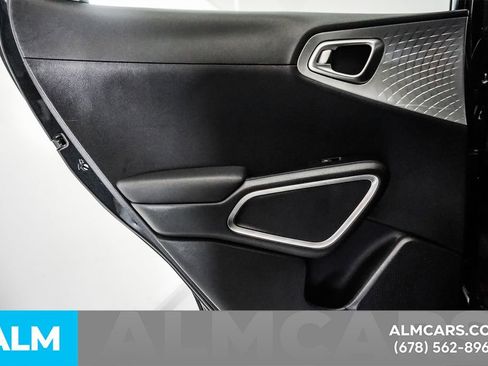 Used 2025 Kia Soul LX image 49